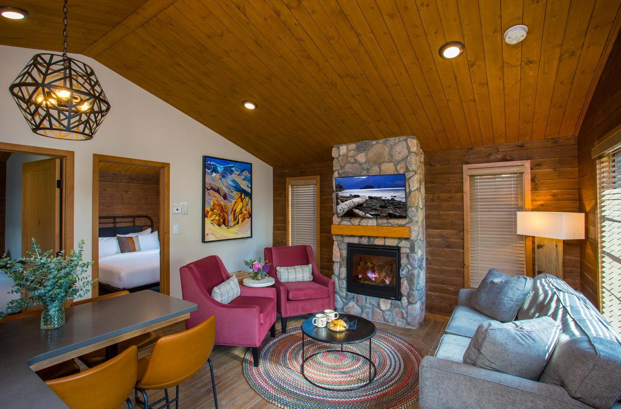 Bear Hill Lodge Jasper Bagian luar foto